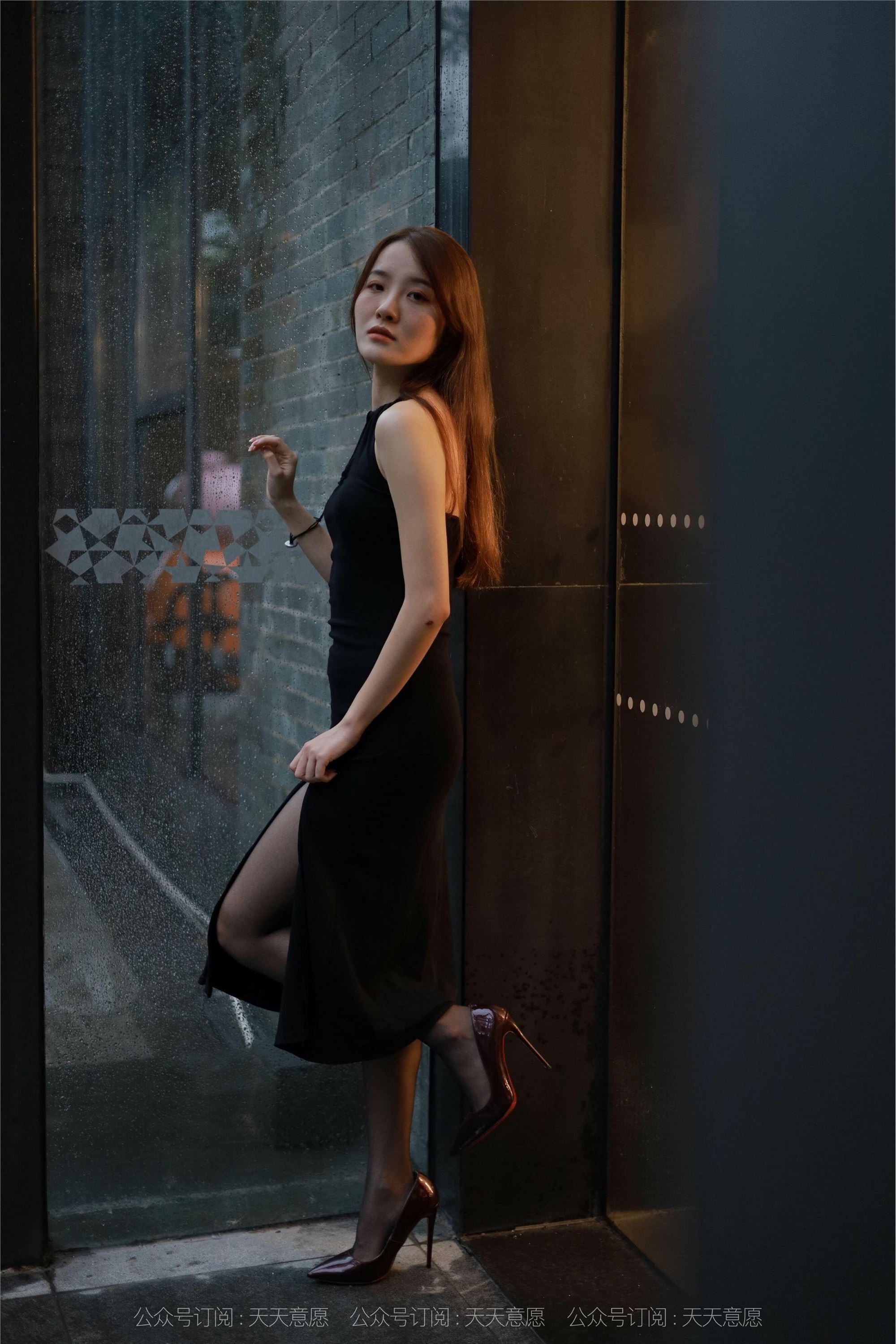 IESS异思趣向  2021.09.29 丝享家933：婉苹《黑色长裙》